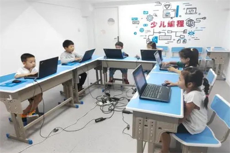 少儿编程课程:为什么你的孩子应该学习编程?